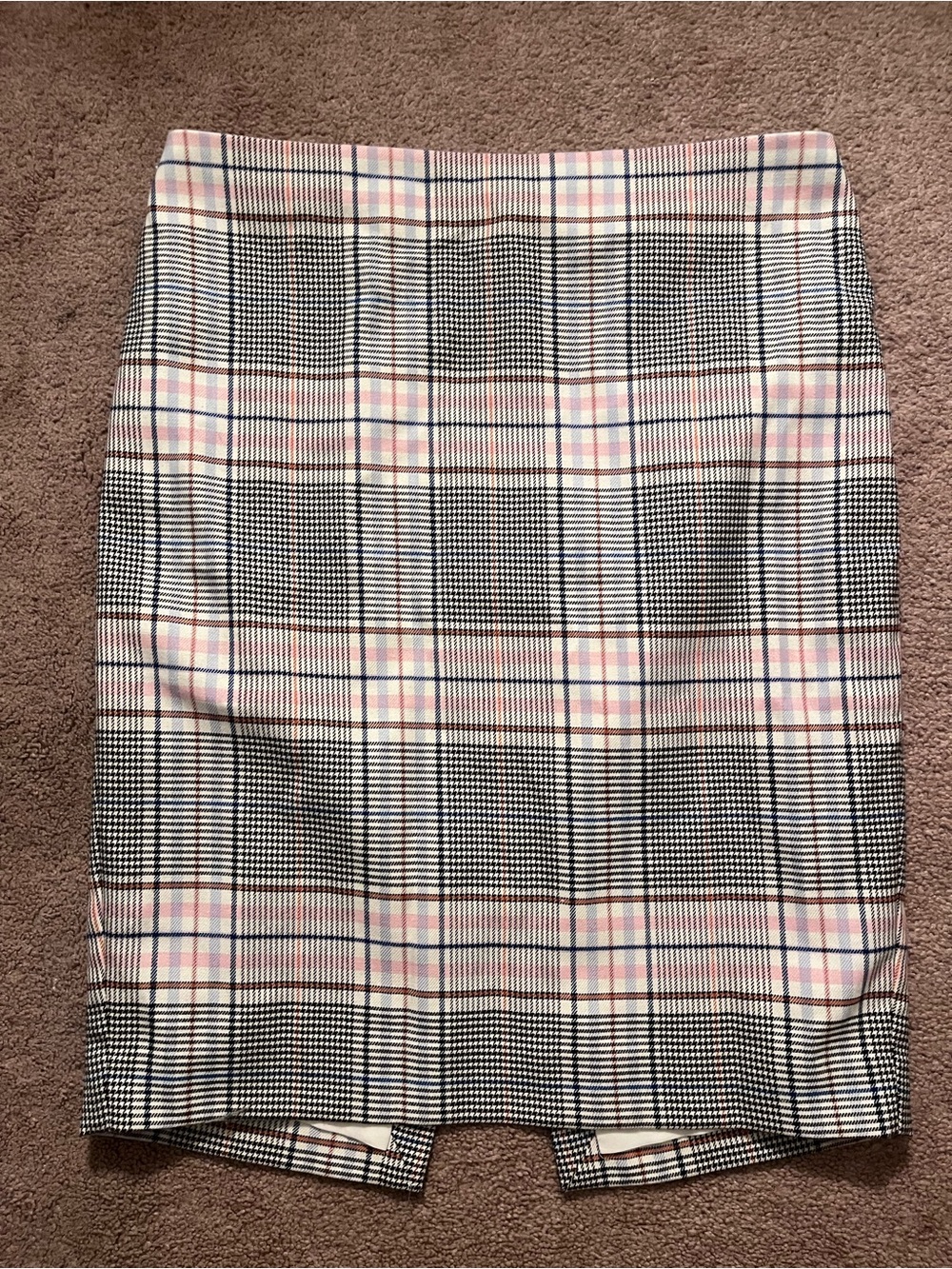 Plaid pencil skirt